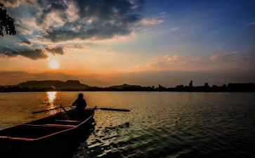 《摆渡人》读后感800字8篇