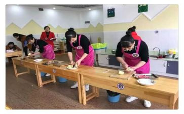 保育员老师个人总结5篇