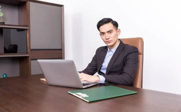 报告编辑员年终工作总结6篇