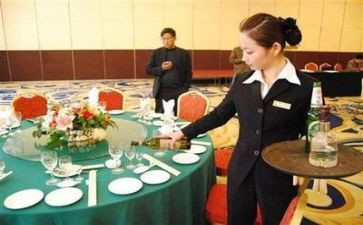 餐饮半年度工作总结5篇