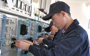 强电工工作总结5篇