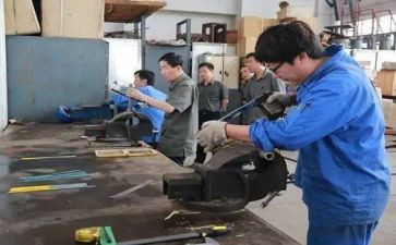 强电工工作总结推荐6篇