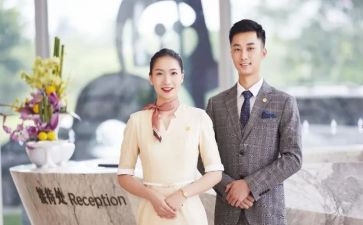 服务员述职报告5篇