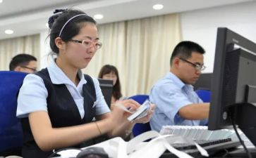 柜员个人年度工作总结6篇