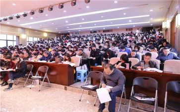 教代会学校工作报告6篇
