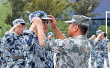 军训小作文100字8篇