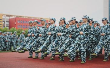 去军训作文400字作文通用6篇