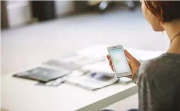 玩手机的利和弊作文精选8篇