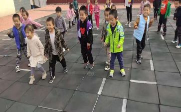小班游戏《木头人》教案5篇