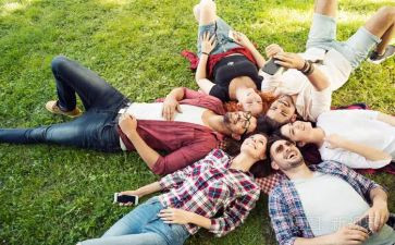 年轻时的作文最新8篇