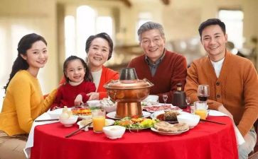 过年吃团圆饭作文5篇